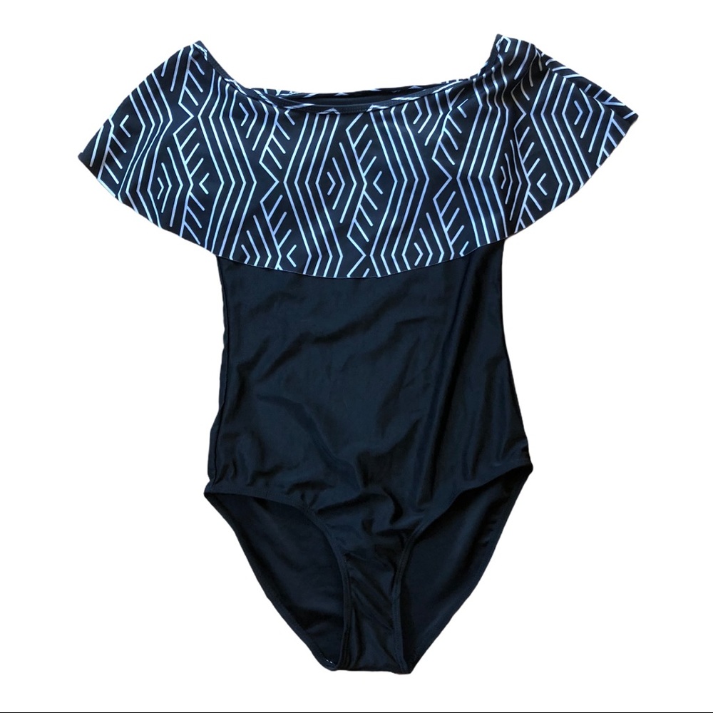 Shein tribal black and white one piece swimsuit L